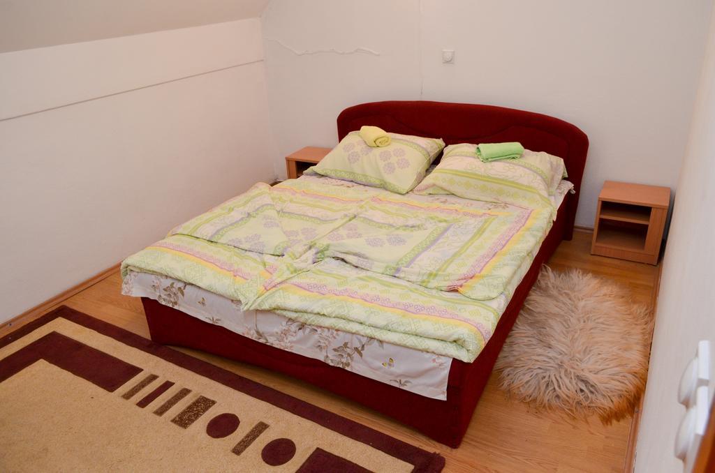 Apartments Ogorjelica ยาโฮรินา ภายนอก รูปภาพ
