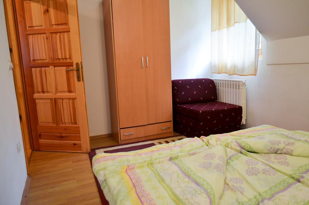 Apartments Ogorjelica ยาโฮรินา ภายนอก รูปภาพ
