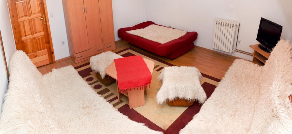 Apartments Ogorjelica ยาโฮรินา ภายนอก รูปภาพ